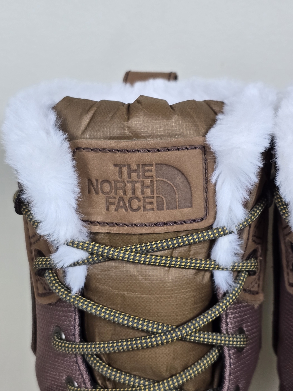 The North Face Women’s Waterproof Faux Fur Winter Snow Boots Brown  US 5.5 - Picture 8 of 10